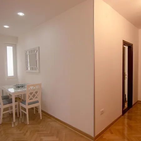 Apartments Near St. Sava Temple Belgrad Exterior foto